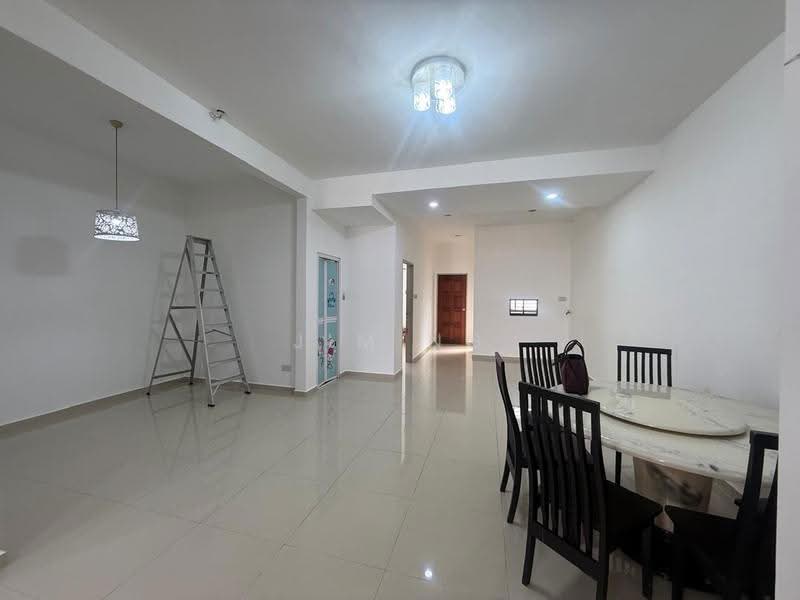 2-storey Terraced House for Rent in Taman Desa Tebrau (Tebrau) - Jim Ng - Dining Room - PropertyGuru.com.my