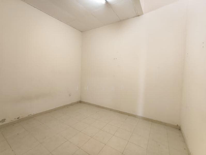 1-storey Terraced House for Sale in Bandar Putra Kulai (Kulai) - JH Yap - Bedroom - PropertyGuru.com.my