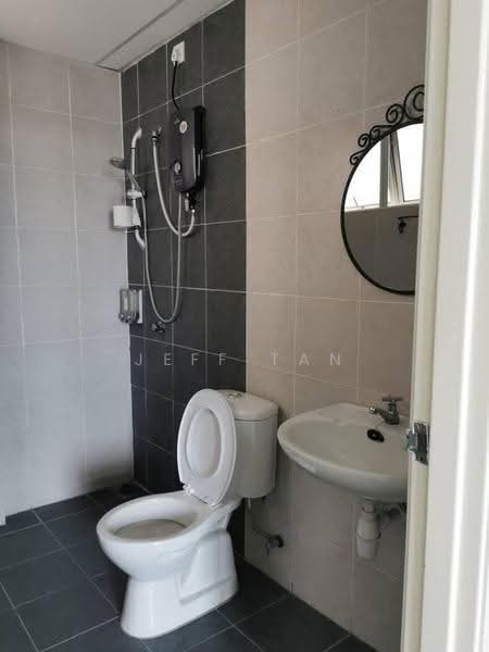 Condominium for Rent at Seri Tecoma - Jeff Tan - Bathroom - PropertyGuru.com.my