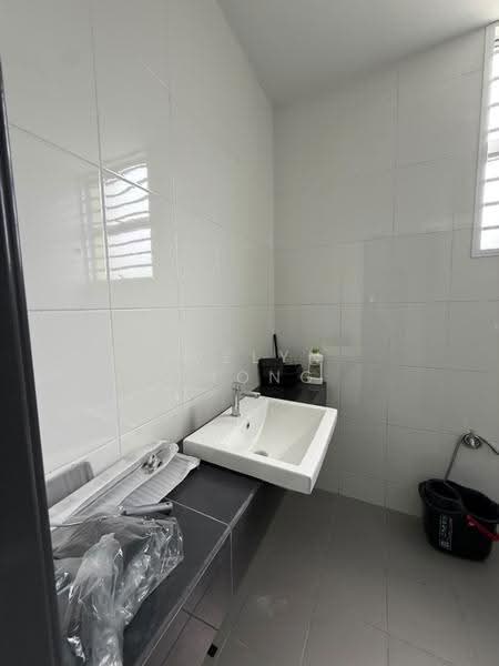 2-storey Terraced House for Rent in Seremban (Negeri Sembilan) - Evelyn Chong - Bathroom - PropertyGuru.com.my
