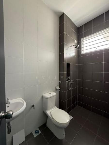 2-storey Terraced House for Rent in Seremban (Negeri Sembilan) - Evelyn Chong - Bathroom - PropertyGuru.com.my