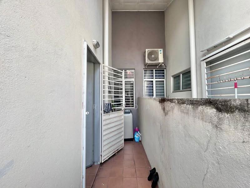 Terraced House for Sale in Bandar Putera 2 (Klang) - Norzi Daud - Exterior - PropertyGuru.com.my