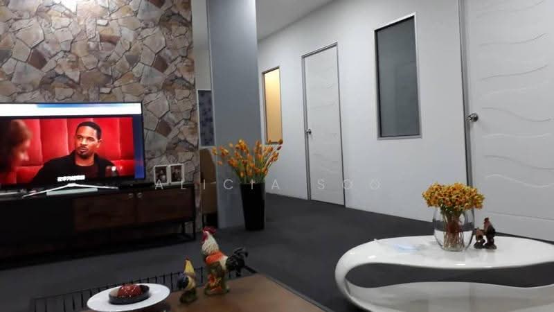 Office for Sale in Damansara Damai (Damansara Damai) - Alicia Soo - Living Room - PropertyGuru.com.my