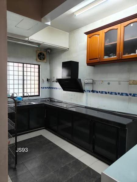 2-storey Terraced House for Sale in Klang (Selangor) - Joel Sia - Kitchen - PropertyGuru.com.my