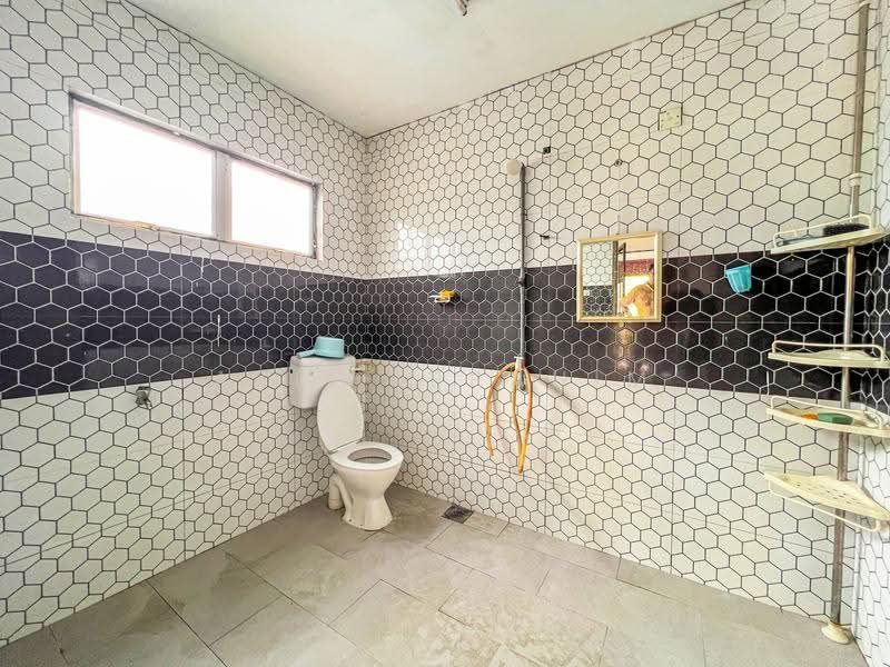2-storey Terraced House for Sale in Taman Tasik Semenyih (Semenyih) - Azli Ibrahim - Bathroom - PropertyGuru.com.my