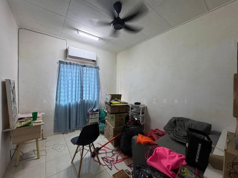 Rumah Teres 2-Tingkat untuk Dijual di Setia Impian (Setia Alam) - Ammeer Nadzrai - Living Room - PropertyGuru.com.my