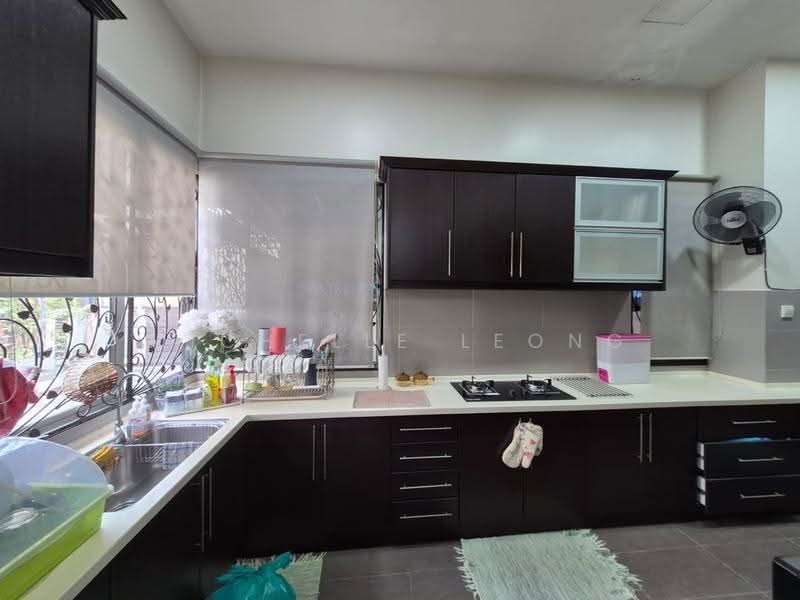 Bungalow House for Sale in Seksyen 13 (Shah Alam) - Michelle Leong - Kitchen - PropertyGuru.com.my