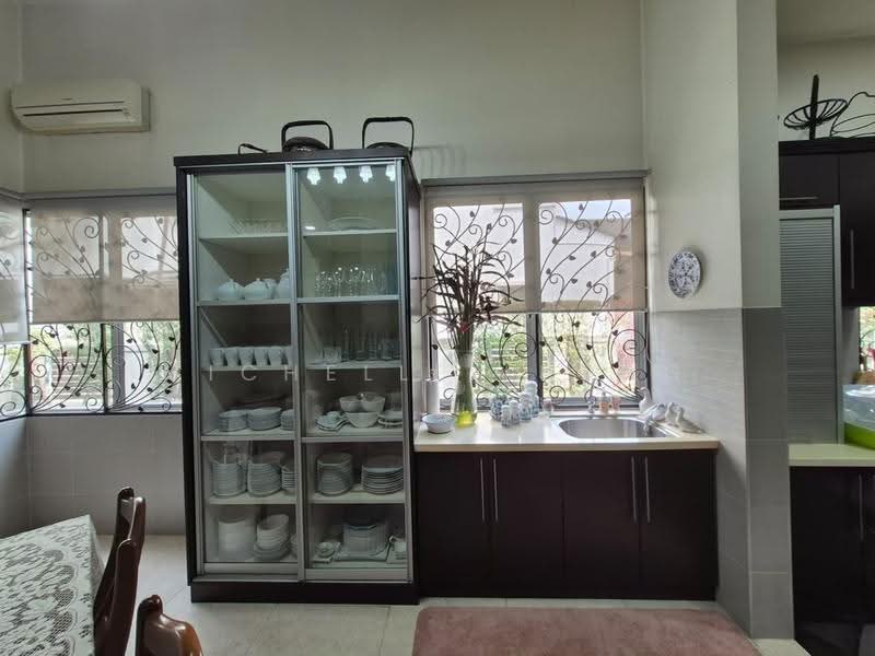 Bungalow House for Sale in Seksyen 13 (Shah Alam) - Michelle Leong - Kitchen - PropertyGuru.com.my