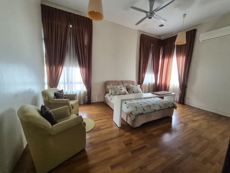 Bungalow House for Sale in Seksyen 13 (Shah Alam) - Michelle Leong - Bedroom - PropertyGuru.com.my
