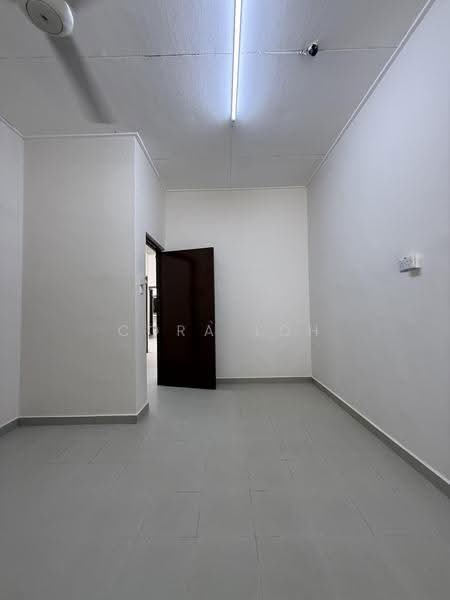 Semi-Detached House for Rent in Taman Pelangi (Johor Bahru) - Cora Loh - Interior - PropertyGuru.com.my