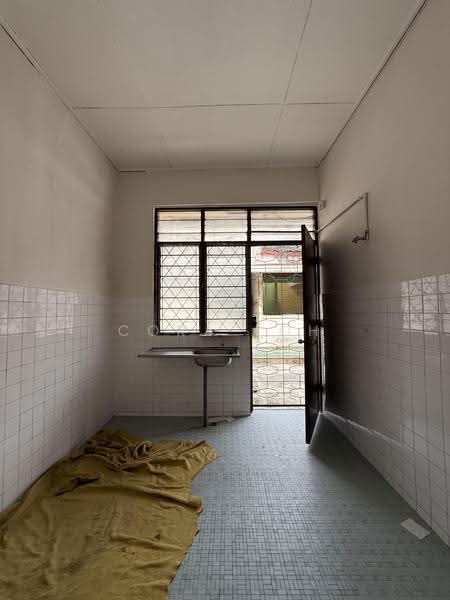 Semi-Detached House for Rent in Taman Pelangi (Johor Bahru) - Cora Loh - Interior - PropertyGuru.com.my