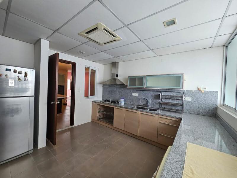 Kondominium untuk Disewa di 11 Gurney Drive - Cayden Lim - Kitchen - PropertyGuru.com.my