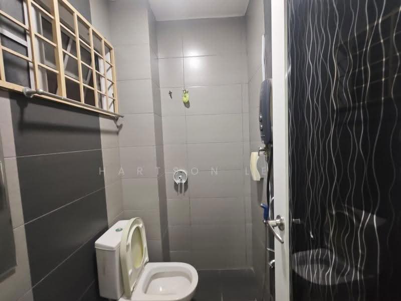 Rumah Teres 2-Tingkat untuk Dijual di TAMAN PUCHONG UTAMA (Puchong) - Hartson Lew - Bathroom - PropertyGuru.com.my