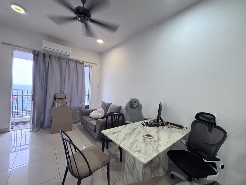 Kondominium untuk Dijual di Zenith Residences - Hooi Karlmen - Living Room - PropertyGuru.com.my