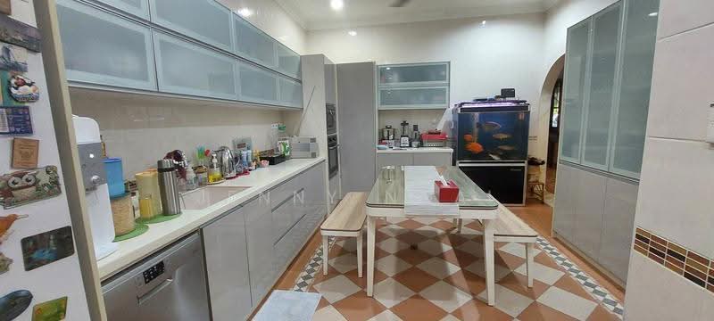 Rumah Berkembar untuk Dijual di Sultan Abdul Aziz Shah Golf & Country Club (Shah Alam) - Jenny Ngai - Kitchen - PropertyGuru.com.my