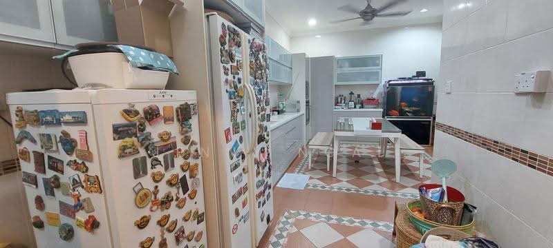 Rumah Berkembar untuk Dijual di Sultan Abdul Aziz Shah Golf & Country Club (Shah Alam) - Jenny Ngai - Kitchen - PropertyGuru.com.my