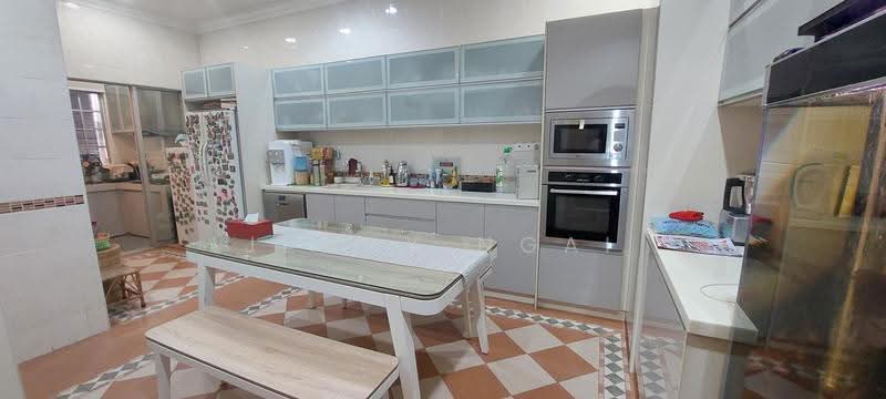 Rumah Berkembar untuk Dijual di Sultan Abdul Aziz Shah Golf & Country Club (Shah Alam) - Jenny Ngai - Kitchen - PropertyGuru.com.my