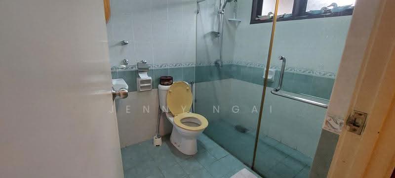 Rumah Berkembar untuk Dijual di Sultan Abdul Aziz Shah Golf & Country Club (Shah Alam) - Jenny Ngai - Bathroom - PropertyGuru.com.my