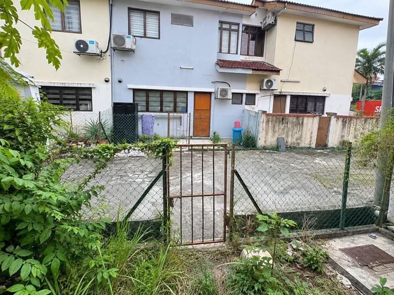 Terraced House for Sale in Bandar Puteri Klang (Klang) - Norzi Daud - Exterior - PropertyGuru.com.my