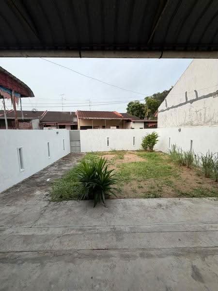 1-storey Terraced House for Sale in Bandar Putra Kulai (Kulai) - JH Yap - Exterior - PropertyGuru.com.my