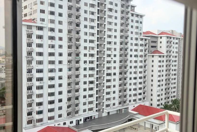 Condominium for Sale at Kelana Puteri - Kar Yen See - Exterior - PropertyGuru.com.my
