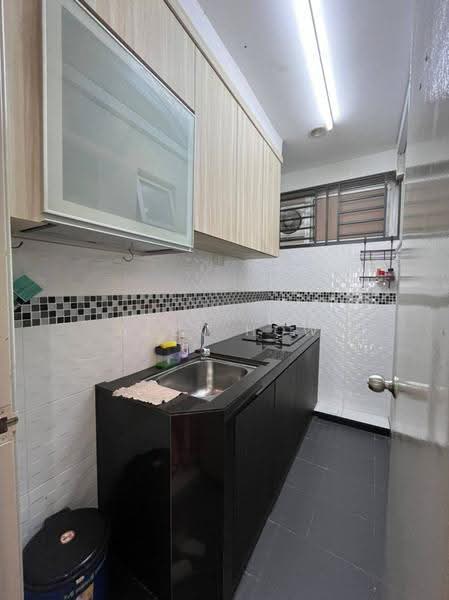Pangsapuri untuk Disewa di Zennith Suites (Pangsapuri Kebun Teh) - Alex How - Kitchen - PropertyGuru.com.my
