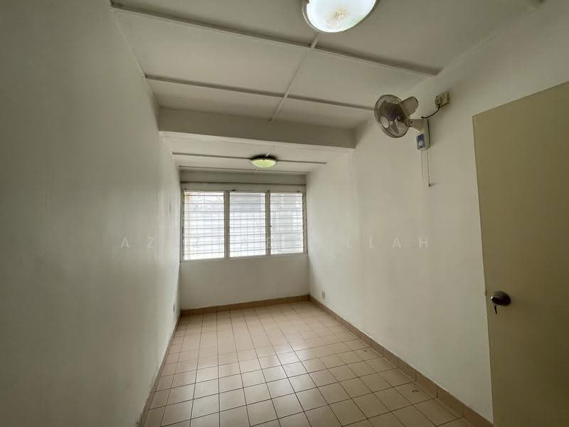 1.5-storey Terraced House for Sale in Usj 2 (Subang Jaya) - Aziz Abdullah - Interior - PropertyGuru.com.my