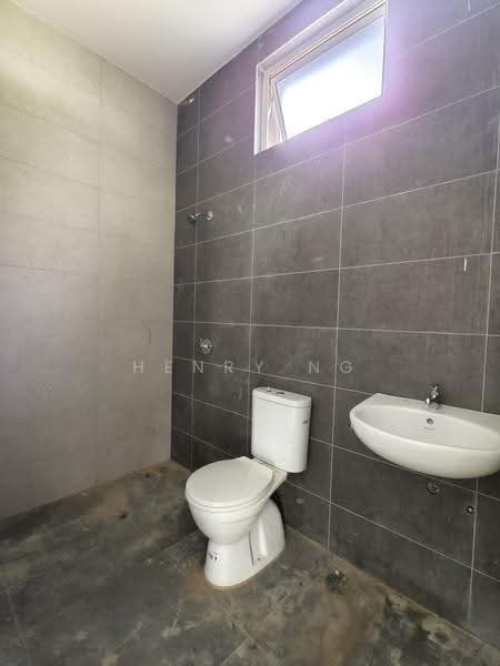 Semi-Detached House for Sale in Sungai Petani (Kedah) - Henry Ng - Bathroom - PropertyGuru.com.my