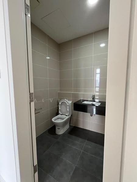 Kondominium untuk Disewa di The Maple Residences - Alvin Teh - Bathroom - PropertyGuru.com.my
