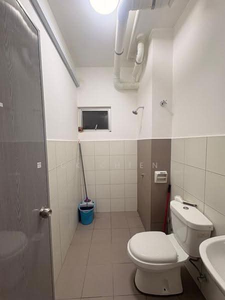 Pangsapuri untuk Disewa di Duta Perintis - CK Chien - Bathroom - PropertyGuru.com.my