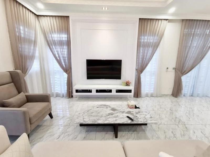 Cluster House for Sale in Taman Ekoflora (Johor Bahru) - Janice . - Living Room - PropertyGuru.com.my