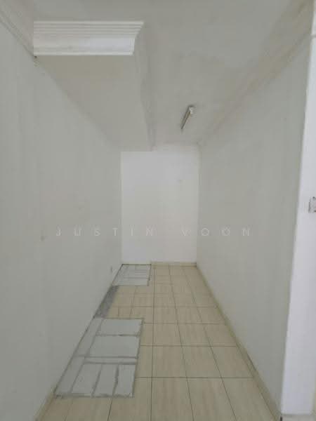 1-storey Terraced House for Sale in SS2 (Petaling Jaya) - Justin Voon - Corridor - PropertyGuru.com.my