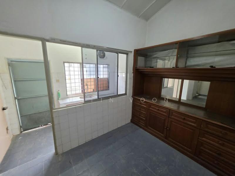 1-storey Terraced House for Sale in SS2 (Petaling Jaya) - Justin Voon - Kitchen - PropertyGuru.com.my