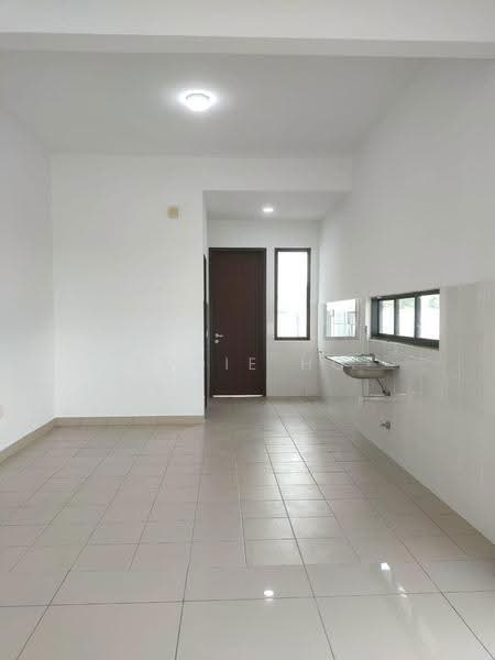 2-storey Terraced House for Sale in Bandar Bukit Raja (Klang) - Eddie Ho - Kitchen - PropertyGuru.com.my