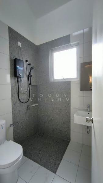 Rumah Teres 2-Tingkat untuk Disewa di Eco Majestic (Semenyih) - TOMMY CHIENG - Bathroom - PropertyGuru.com.my