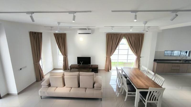 Rumah Teres 2-Tingkat untuk Disewa di Eco Majestic (Semenyih) - TOMMY CHIENG - Living Room - PropertyGuru.com.my