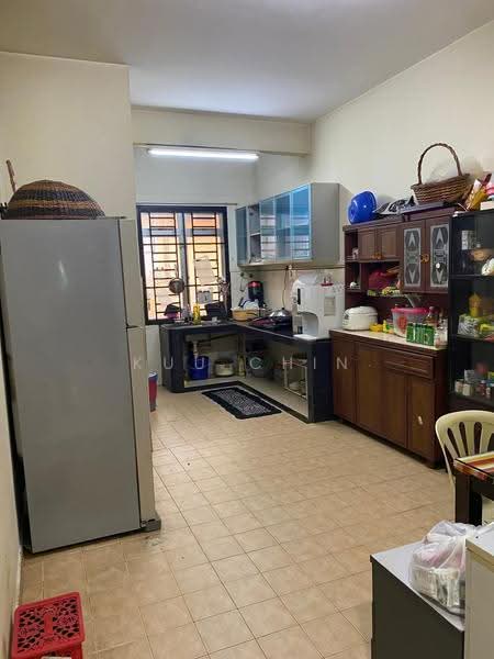 3-storey Terraced House for Sale in Taman D'Utama (Johor Bahru) - Kuu Chin - Kitchen - PropertyGuru.com.my
