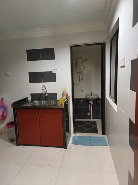 Flat for Sale at Desa Putra - Annie Tan - Kitchen - PropertyGuru.com.my