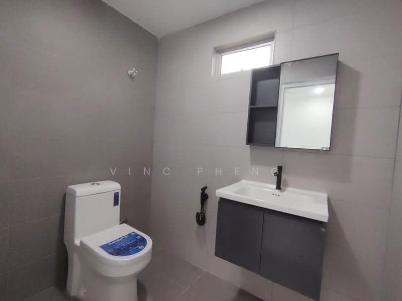 Terraced House for Sale in Taman Melaka Jaya (Batu Berendam) - Vinc Pheng - Bathroom - PropertyGuru.com.my