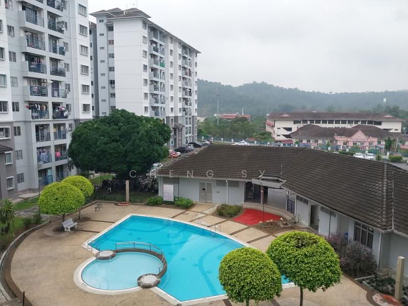 Pangsapuri untuk Dijual di Akasia Apartment - Cheng SY - Exterior - PropertyGuru.com.my