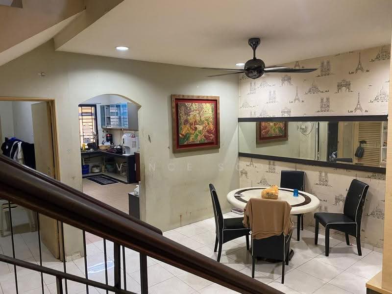 3-storey Terraced House for Sale in Taman D'Utama (Johor Bahru) - Vince Soo - Kitchen - PropertyGuru.com.my