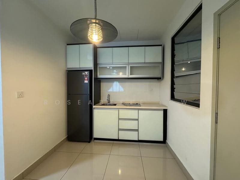 Condominium for Rent at Skyvilla @ D'Island - Roseabelle Low - Kitchen - PropertyGuru.com.my