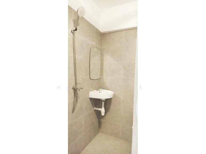 Flat for Sale at Green Garden - Harold Lee - Bathroom - PropertyGuru.com.my