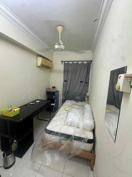 Kondominium untuk Disewa di Putra Villa - Joseph Wong - Bedroom - PropertyGuru.com.my