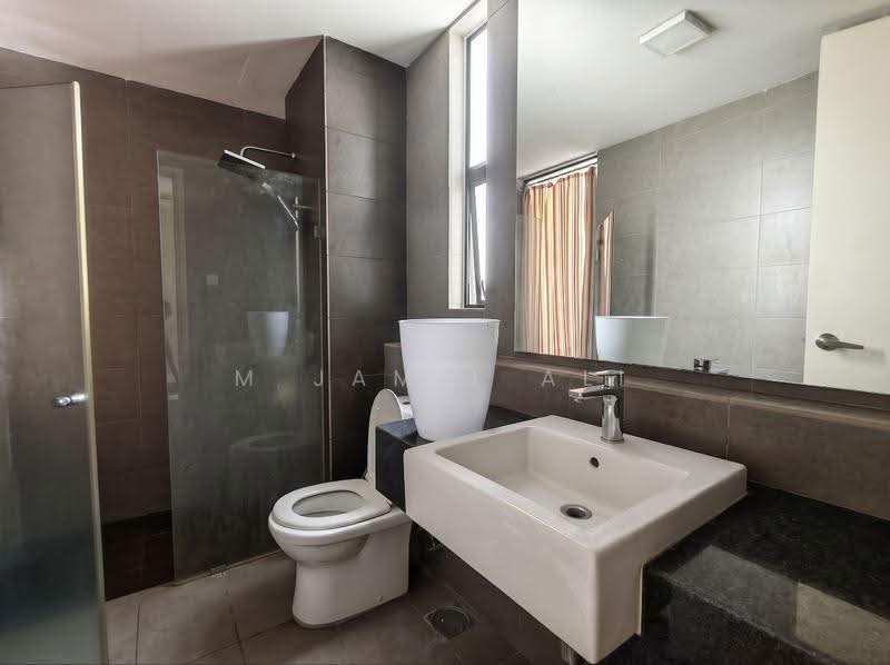 Service Residence for Sale at MKH Boulevard - M Jamil Ali - Bathroom - PropertyGuru.com.my