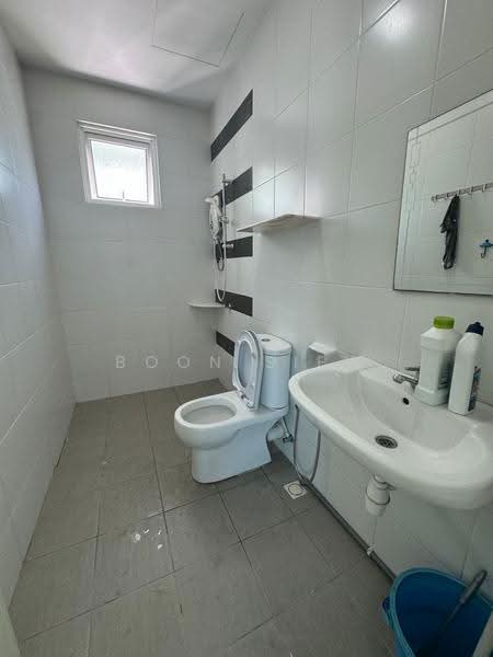 Condominium for Rent at Imperial Residences - Boon Siew - Bathroom - PropertyGuru.com.my