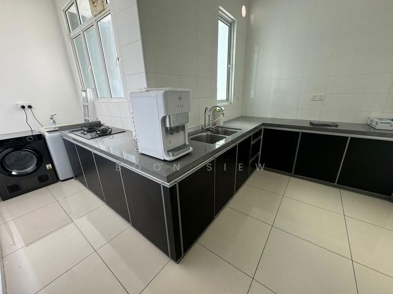 Condominium for Rent at Imperial Residences - Boon Siew - Kitchen - PropertyGuru.com.my