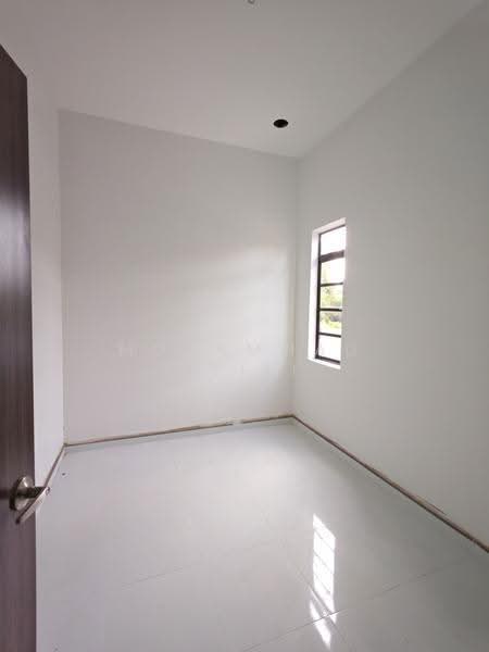 Rumah Berkembar untuk Dijual di Kampung Alor Ladang (Beserah) - Mohammad Azizi - PropertyGuru.com.my