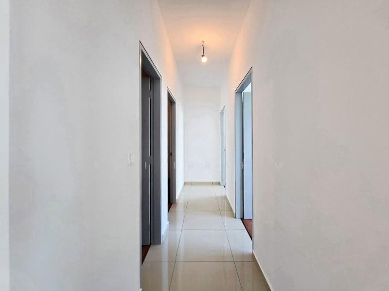 Kondominium untuk Dijual di Ixora Residence - Azli Ibrahim - Corridor - PropertyGuru.com.my