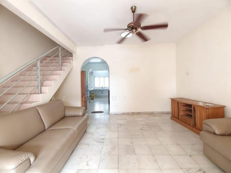 2-storey Terraced House for Sale in Seremban (Negeri Sembilan) - Azrul Othman - Living Room - PropertyGuru.com.my